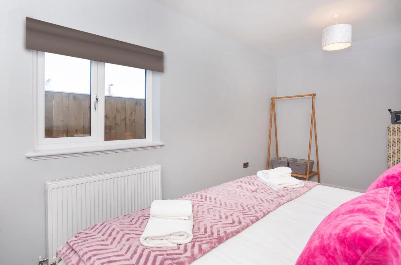 The Luxury Potting Shed With Free Parking! York Exterior photo